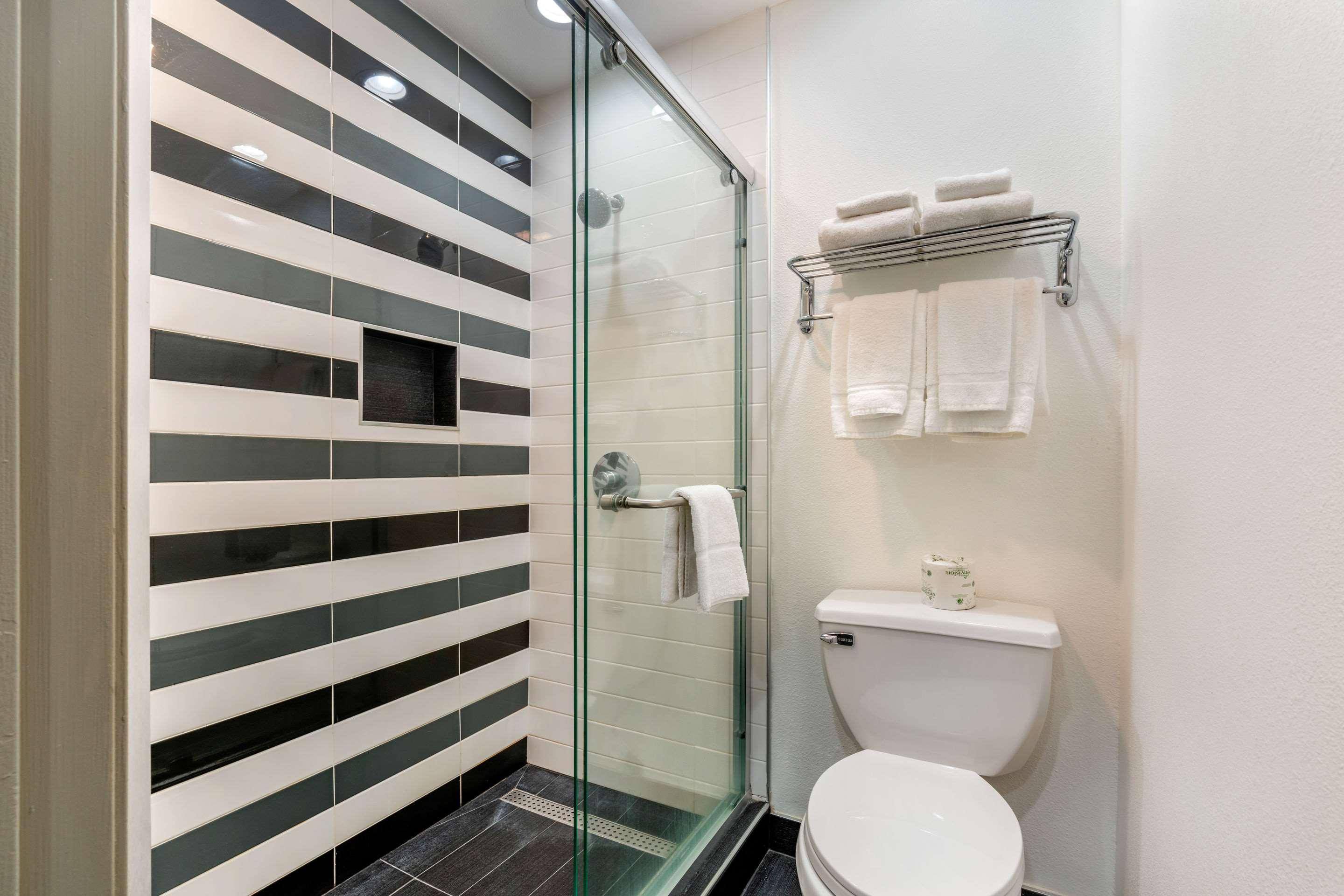 Quality Inn & Suites バカビル エクステリア 写真