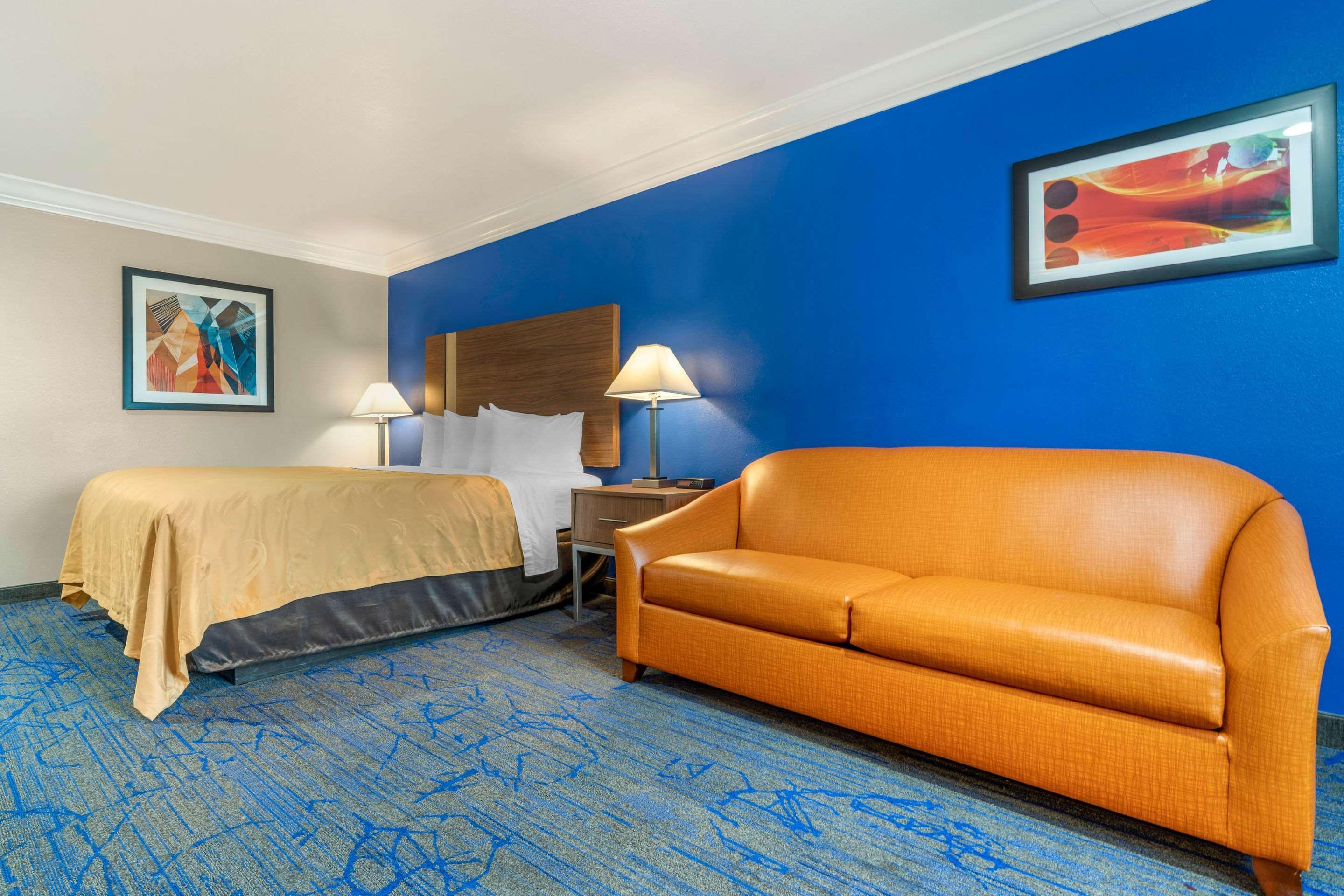 Quality Inn & Suites バカビル エクステリア 写真