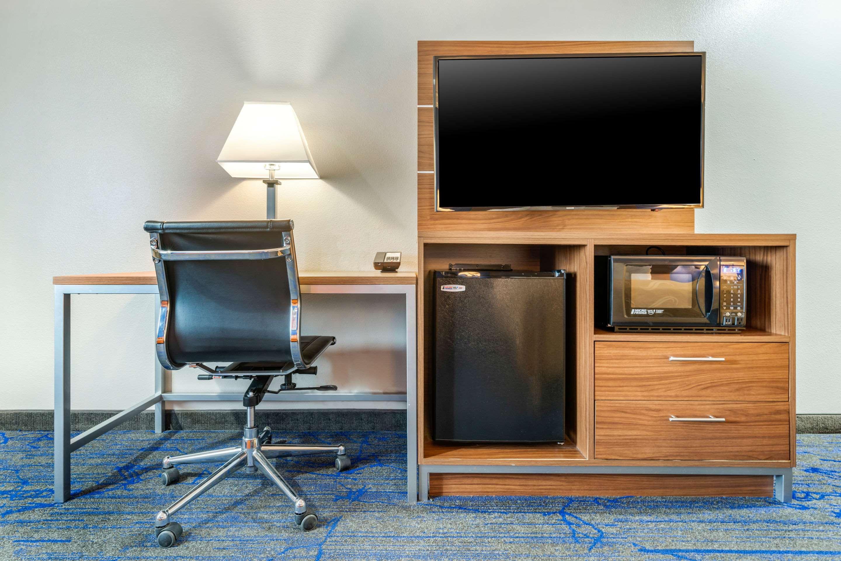 Quality Inn & Suites バカビル エクステリア 写真