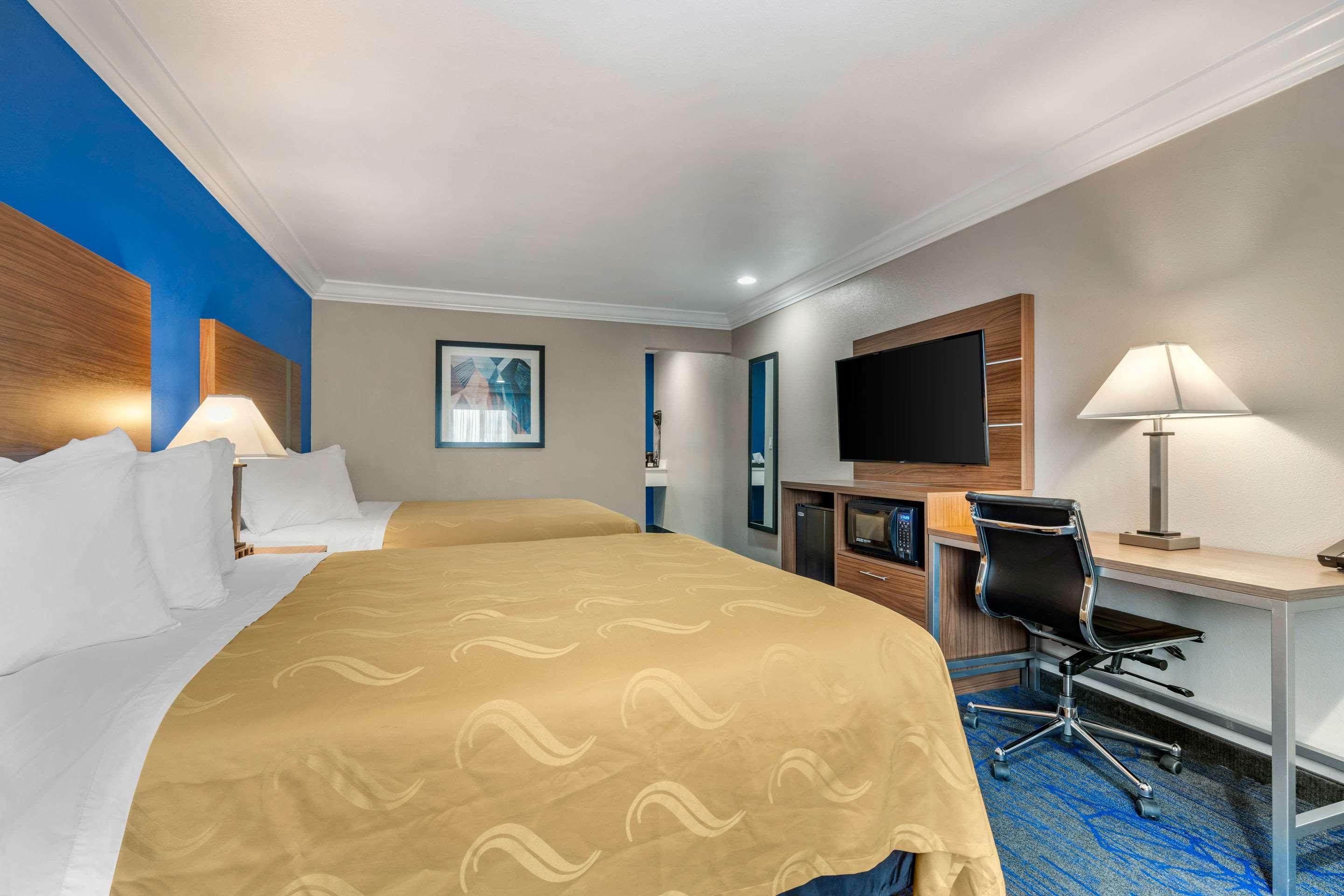 Quality Inn & Suites バカビル エクステリア 写真